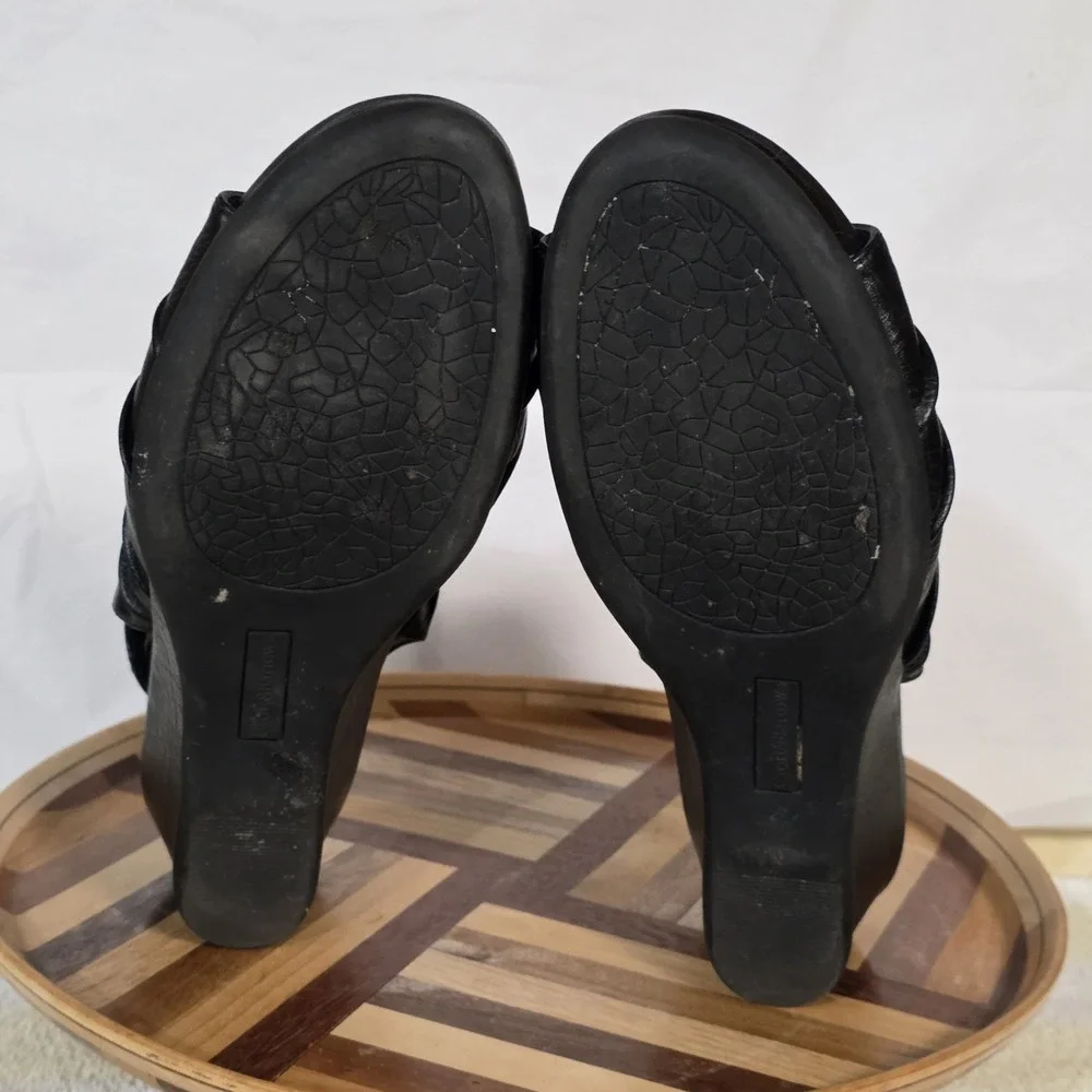 Black Faux Leather Sandals Croft & Barrow Womens Shoes SIZE 6.5 Peep Toe